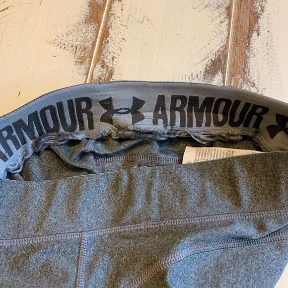 Under armor gray and white legging - Picture 5 of 5